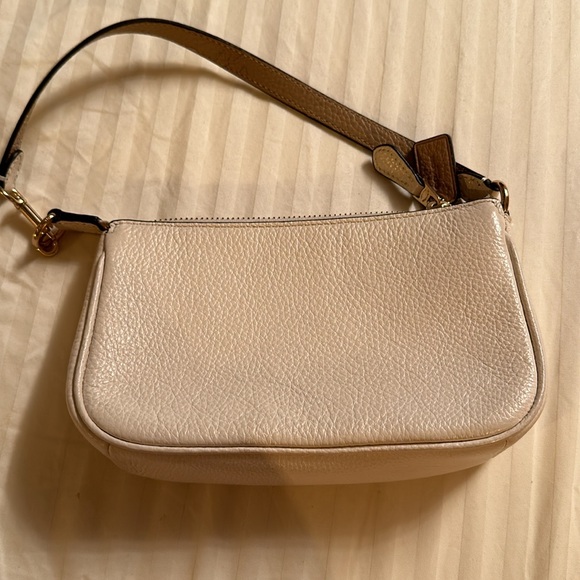 Coach Nolita 19 with Horse and Carriage c4653 Handbag Small Convertible Strap - Picture 3 of 5